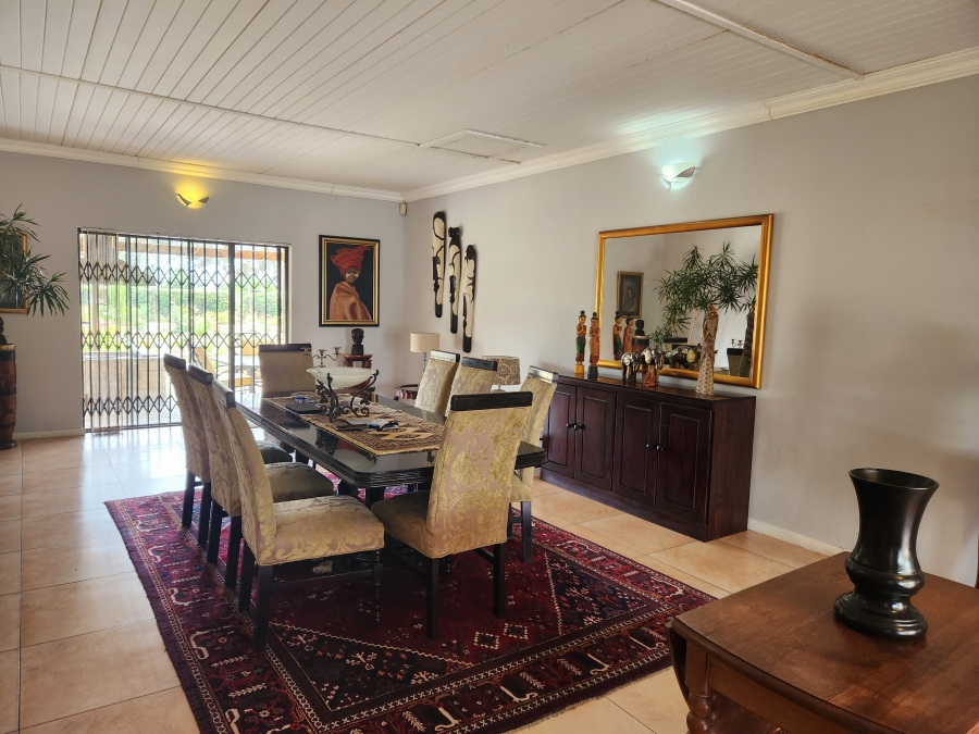 7 Bedroom Property for Sale in Cape Farms Western Cape